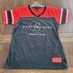Garth Brooks World Tour V-Neck Jersey Style T-Shirt Size L